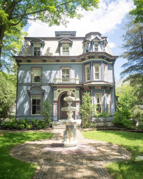 The Bevin House B&B, จอง ที่พักพร้อมอาหารเช้า East Hampton Connecticut