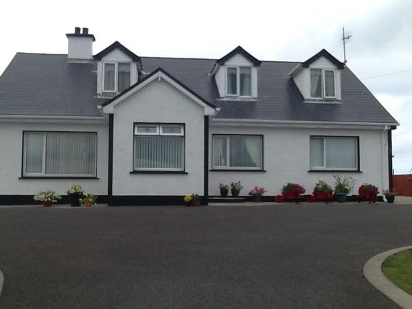 Joe and Aggies, จอง ที่พักพร้อมอาหารเช้า Kilclooney Donegal