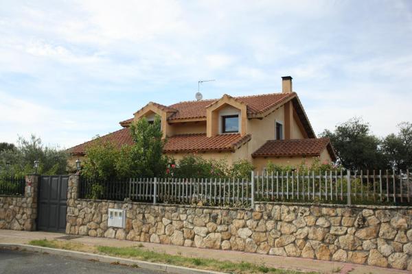 Villa Miranda, จอง บ้านพักตากอากาศ การ์ราสกัล เด บาร์เรกัส Castile and Leon