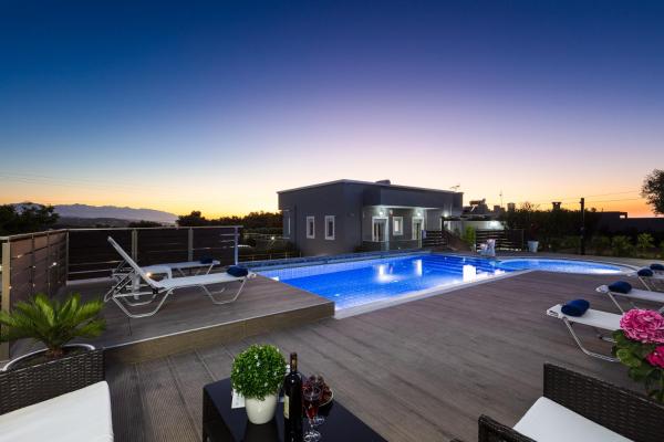 Villa Emily Rethymno, จอง วิลล่า Adelianos Kampos เรธิมโนทาวน์