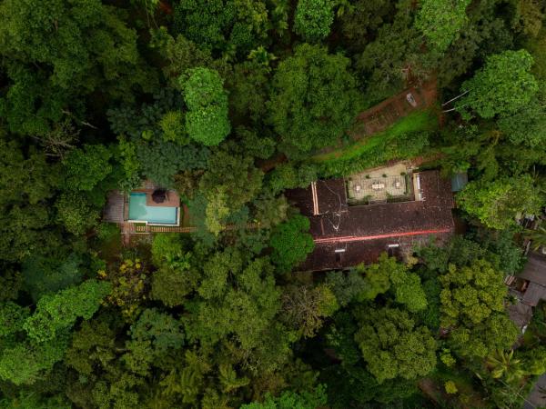 The Weir House, จอง วิลล่า Ulapane Kandy District