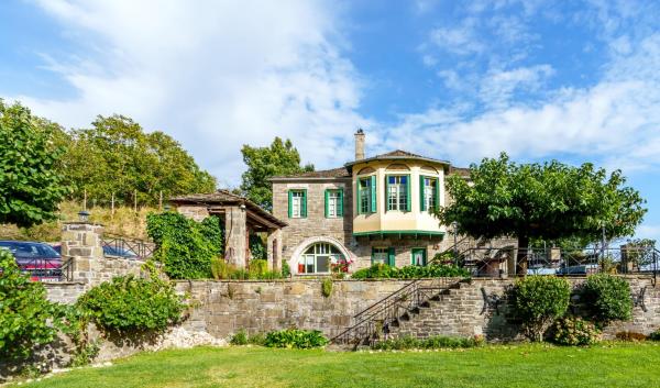 Timfea Chalet, จอง ชาเล่ต์ Tsepelovo Zagori