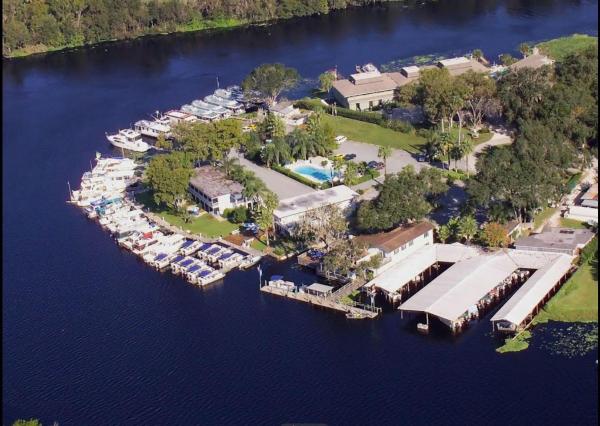 Hontoon Landing Resort & Marina, จอง โรงแรม DeLand ฟลอริดา