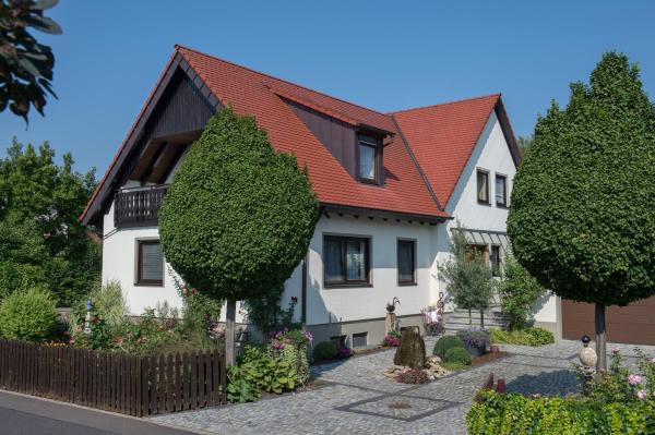 Ferienwohnungen TonArt - modern & stilvoll im Weinort Sommerach, จอง อพาร์ทเมนท์ ซอมเมอราช อุนเทอร์ฟรังเคิน