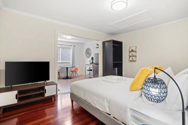 Lovely Relaxing Private Studio Near Westlake, จอง บ้านพักตากอากาศ เดลี ซิตี้ San Mateo County