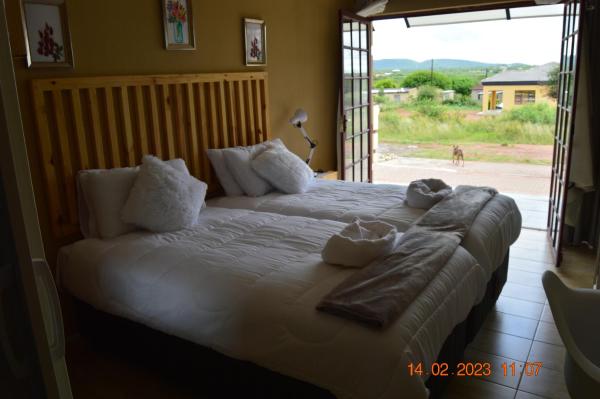 Glorious Home Bed & Breakfast, จอง ที่พักพร้อมอาหารเช้า Mochudi Kgatleng County