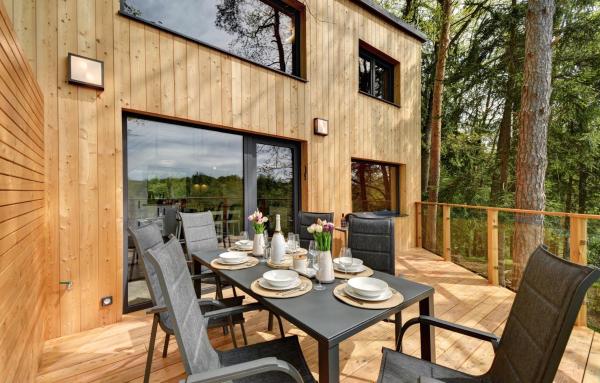 Riverside Cabin, จอง บ้านพักตากอากาศ Doudleby South Bohemia
