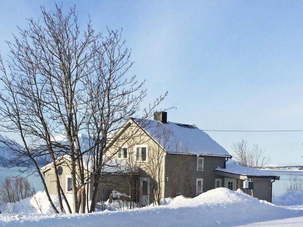 4 star holiday home in Olderdalen, จอง บ้านพักตากอากาศ Olderdalen Troms og Finnmark