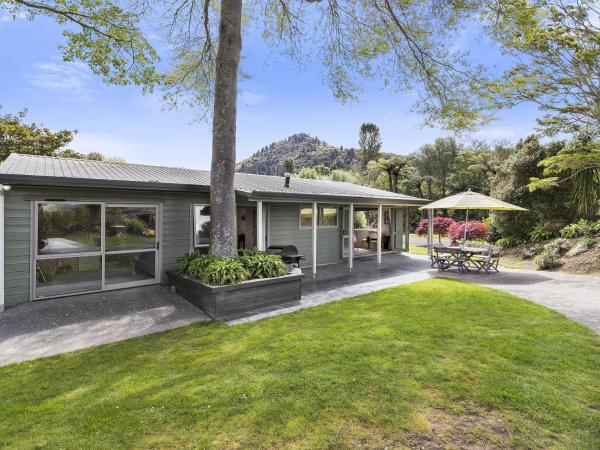 Te Miro Cottage - Lake Tarawera Cottage, จอง บ้านพักตากอากาศ Lake Tarawera Bay of Plenty
