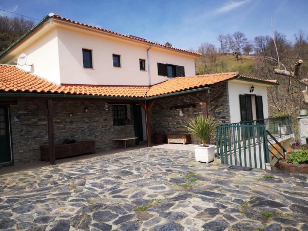 Alojamento Local Madre de Cima, จอง บ้านนอก Vinhais Trás-os-Montes e Alto Douro