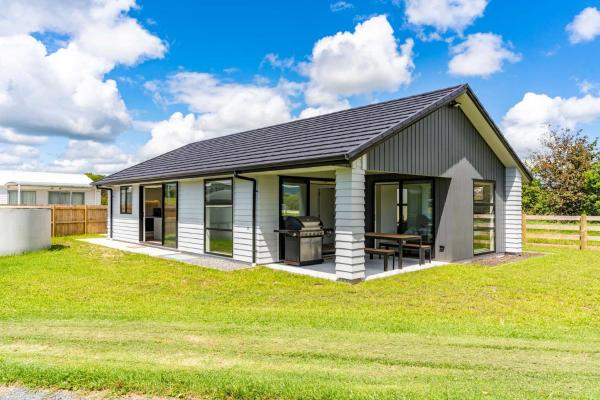 Sweet and Stylish - Mangawhai Heads Holiday Home, จอง บ้านพักตากอากาศ Mangawhai Heads Kaipara