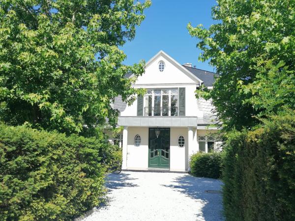 Villa Julian Doppelzimmer, จอง  Aurich คุกซ์ฮาเวน