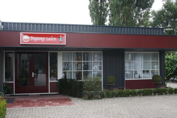 Hotel Café Restaurant Snackbar Beerzerveld, จอง โรงแรม Beerze Salland