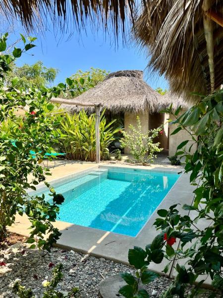 Casa Terra - Tropical Rustic Cabins with Pool, จอง  Paso Hondo วาฮากา