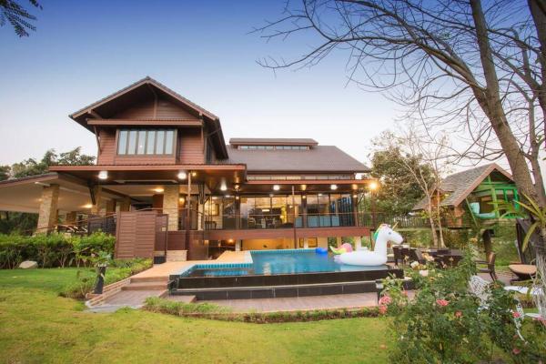Naralin Khao Yai Mountain View Pool Villa, จอง  Pom Prap Sattru Phai กรุงเทพมหานคร