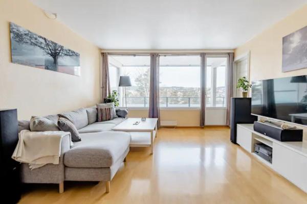 Calm and tidy room in apartment, 14min train ride to city center, จอง  Høybråten Oslo County