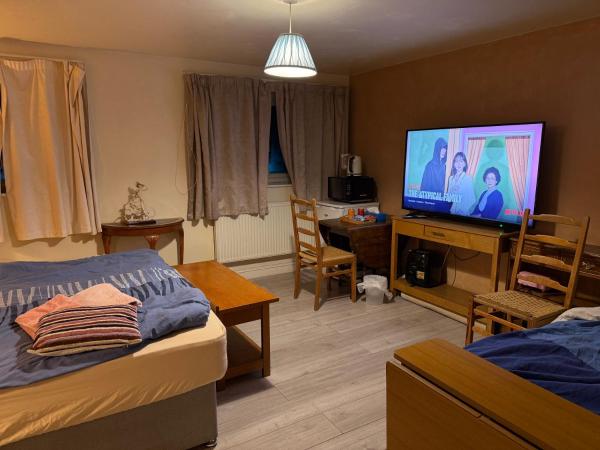 BFamily-Jacks Court, จอง  Stalybridge Greater Manchester