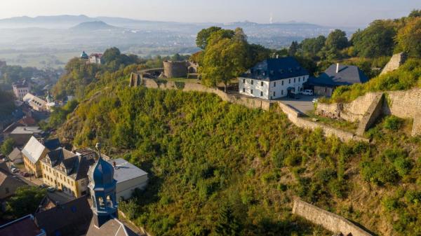 Hrad Krupka, จอง  ครุปกา Usti nad Labem