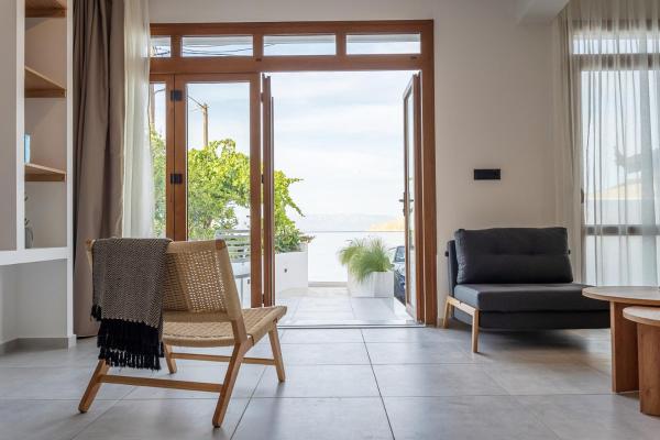 Icon seaside apartments, จอง  Chios Chios