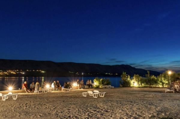 Tonino Apartments & Rooms, จอง  Pag Pag Island