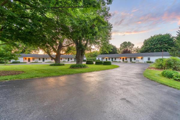 Motel Somerset, จอง โมเทล คลาร์กเลค Michigan