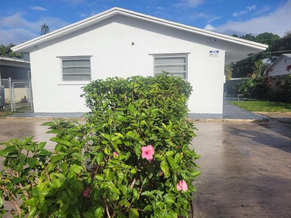 N61, จอง โรงแรม ฮอลลีวูด Panhandle Florida