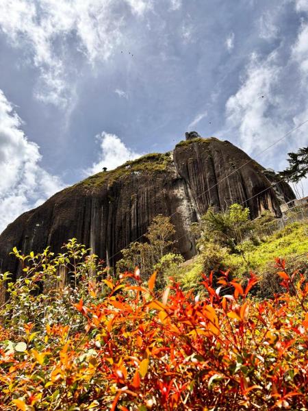 HOSPEDAJE VILLA SAMARA --- cerca de la piedra -- GUATAPÉ, จอง  Guatapé Antioquia