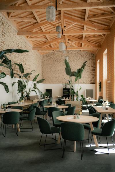 Château de Villars, chambres, lodges avec spa, จอง  ลา ชาแปล-วิลลาร์ Rhône-Alps.