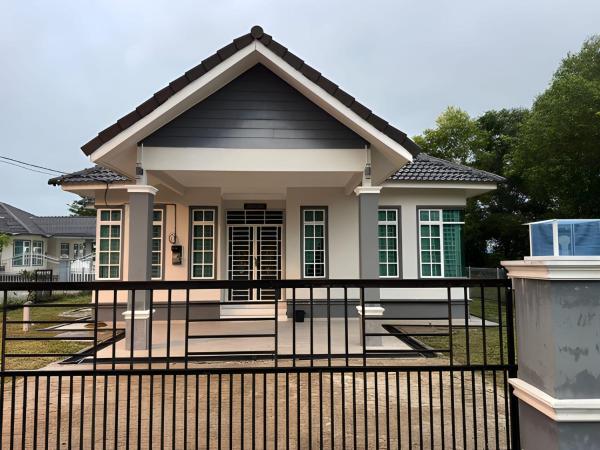 ANJUNG SARA Homestay, จอง  Pasir Puteh Kelantan