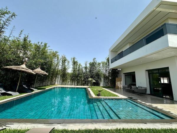 Villa de luxe piscine chauffée & Jacuzzi & Petit déjeuner, จอง  เฟส Fes-Meknes