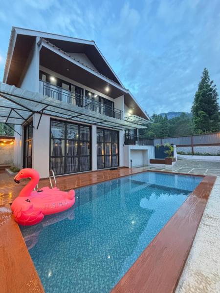 Villa Andira Hidden Paseban, จอง  Pondok Cipaseban West Java