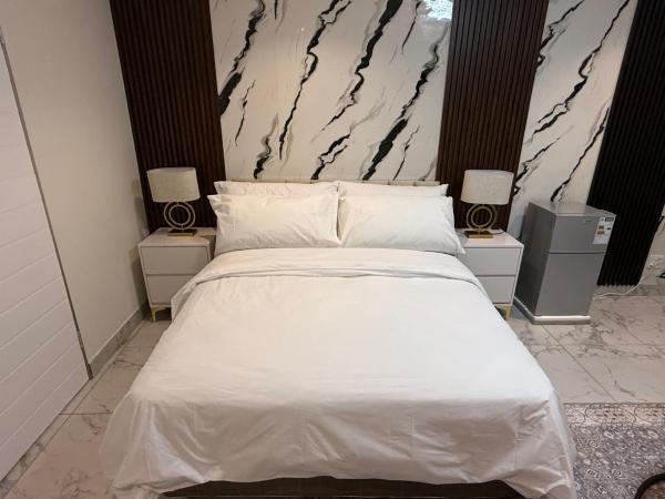 The Benjamin Guest House, จอง  Edenvale East Rand
