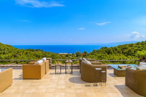 Villa Laurette Kratigos - Private Escape with Views, จอง  Pligónion Lesbos