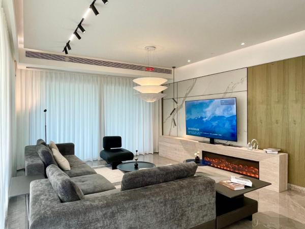 EHUB - Luxury 4Bedroom 3Bathroom with Bund View, จอง  ฉงชิ่ง Chongqing