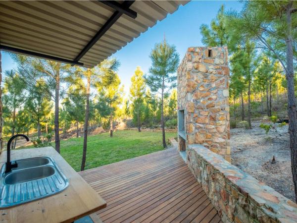 Bumbrah Camp and Glamp, จอง  Houhoek Caledon