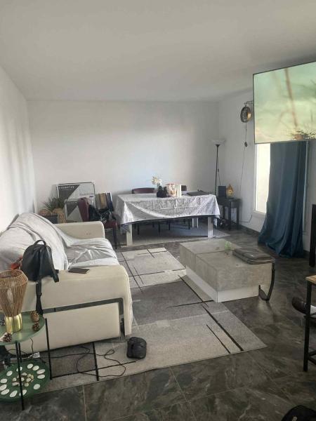 Bel et Spacieux appartement complétement refait à neuf, จอง  Dugny Ile de France