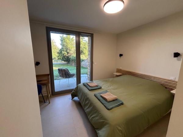 Logis Hébergement et Restaurant La Vallée, จอง  เปย์โฮด์ Rhône-Alps.