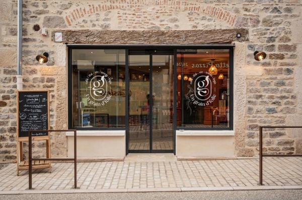 Un grain dfolie, จอง  Villie-Morgon Beaujolais