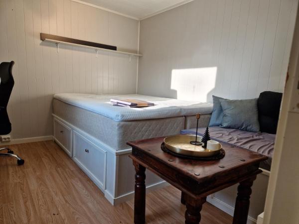 Cozy Basement Apartment in Leknes Shared & Affordable, จอง  Leknes Lofoten