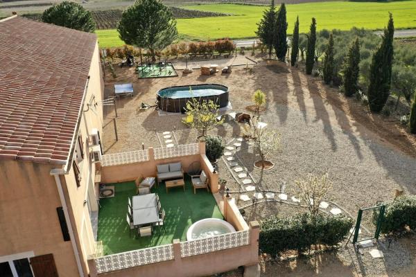 -Villa vigneronne moderne piscine et jaccuzi, จอง  Saint-Jean-de-Fos Hérault