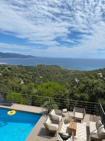 Villa Alta Benat, จอง  Bormes-Les-Mimosas Mimosa Road