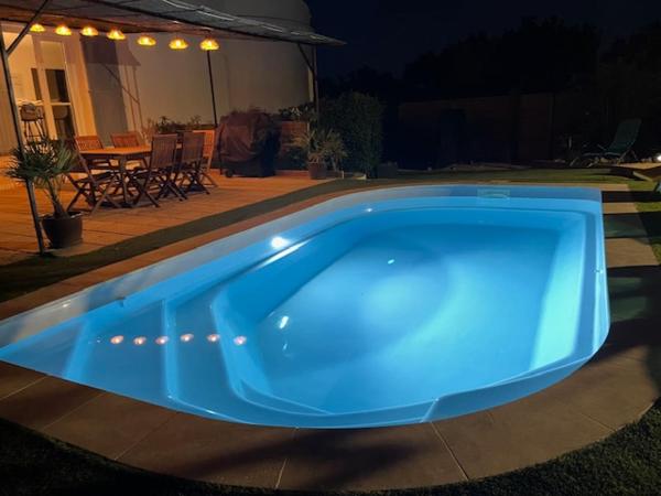 Villa les trois pins, จอง  Venelles Carros