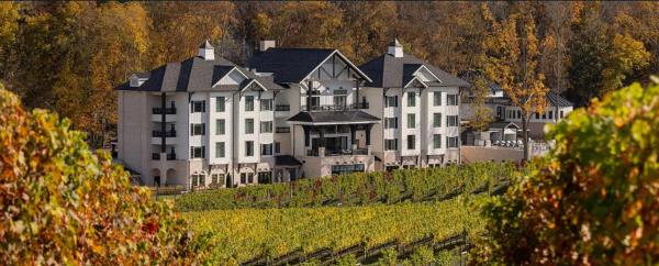 Nicewonder Farm & Vineyards, จอง  Bristol เวอร์จิเนีย