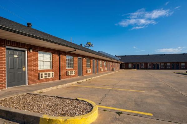 Stay Inn Checotah near Eufaula Lake, จอง โรงแรม Eufaula โอคลาโฮมา