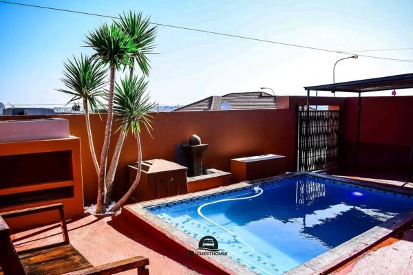 tp guesthouse, จอง  Phomolong Gauteng
