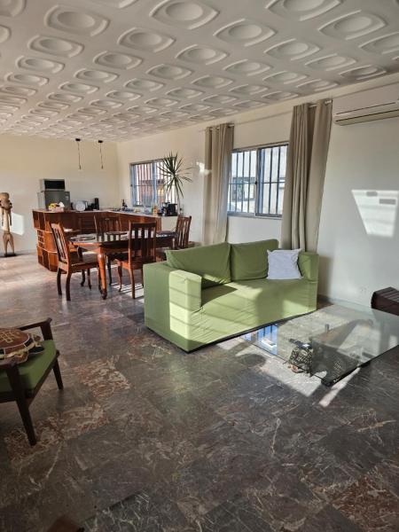 Appartement deux chambres, จอง  Lomé Golfe