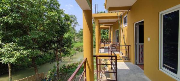 Bardia Jungle Cottage, จอง  Bardia Lumbini Pradesh Province