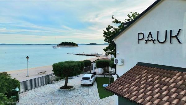 Apartments Pauk, จอง อพาร์ทเมนท์ Pakostane Zadar County