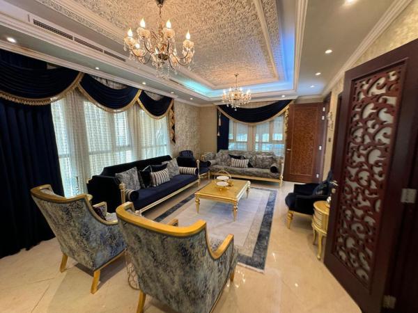 Luxury Royal Villa with 7 Master Suites, จอง  Ajman สหรัฐอาหรับเอมิเรตส์