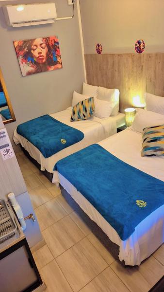Turquoise Blue Family Room, จอง  รุสเทนเบิร์ก North West